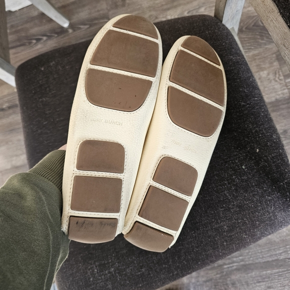 Tory Burch Lowell Driving Moc - Picture 9 of 12